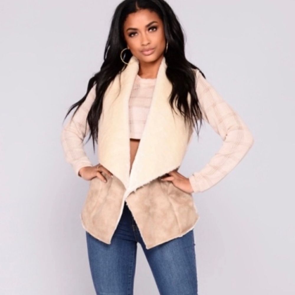 HAVE Flyaway Faux Fur Suede Vest Camel Tan Medium Pockets